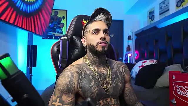 logan hugh8 online show from 02/13/26, 03:28