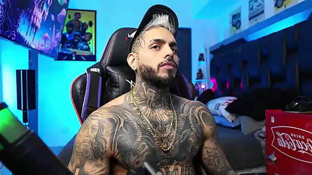 logan hugh8 online show from 02/16/26, 10:18