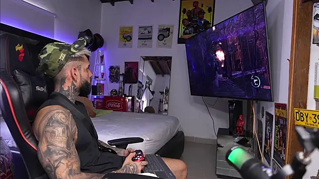 logan hugh8 online show from 03/14/26, 04:02