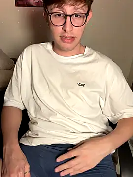 Snapshot of ricdicxs chatting on 09/10/25, 09:47 ricdicxs online show from 09/10/25, 09:47