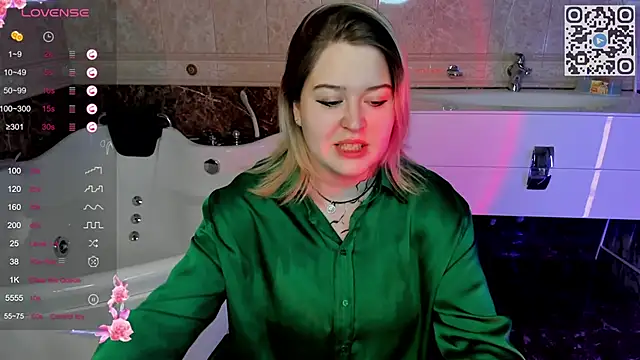 HelenHartt online show from 11/16/25, 01:54