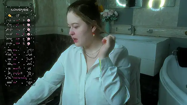 HelenHartt online show from 04/03/26, 08:32