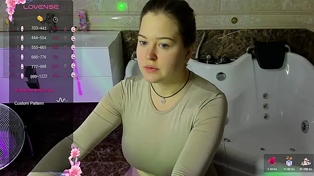 HelenHartt online show from 11/10/25, 02:05