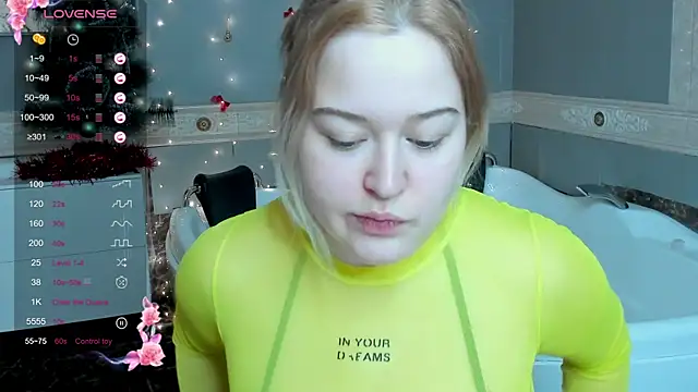 HelenHartt online show from 12/23/25, 01:27