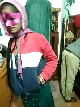 LOVE568 online show from 12/21/25, 07:10