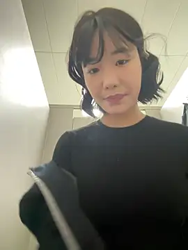 luluya1314 online show from 03/25/26, 08:25