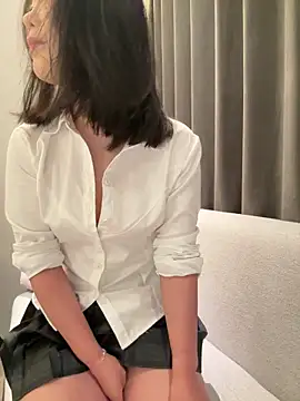 luluya1314 online show from 05/16/26, 04:44