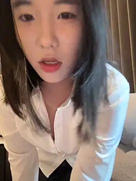 luluya1314 online show from 05/15/26, 08:12
