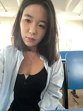 luluya1314 online show from 05/02/26, 07:46