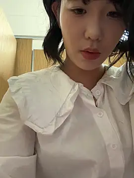 luluya1314 online show from 04/07/26, 08:27