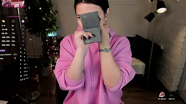 Dark Moni online show from 01/08/26, 02:50