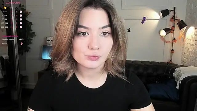 Dark Moni online show from 10/22/25, 02:44