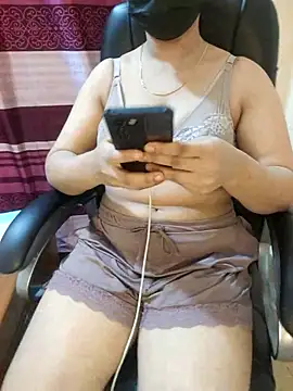 Snapshot of Nupur12s chatting on 09/26/25, 04:52 Nupur12s online show from 09/26/25, 04:52