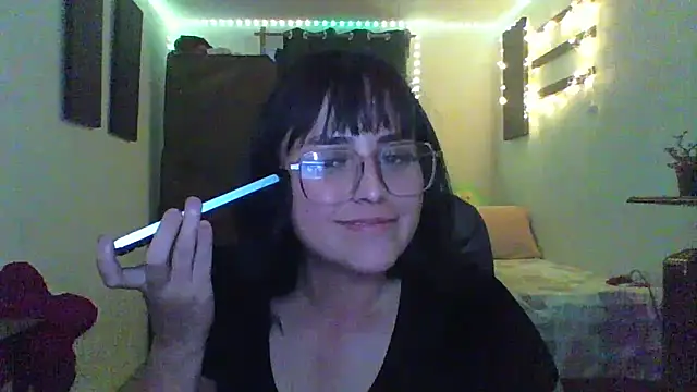 jenmarquez  online show from 12/13/25, 11:44