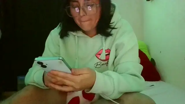 jenmarquez  online show from 12/18/25, 05:01