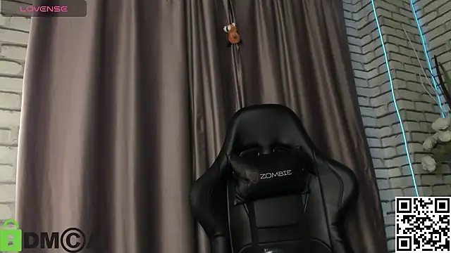 lasly moon online show from 12/22/25, 12:33