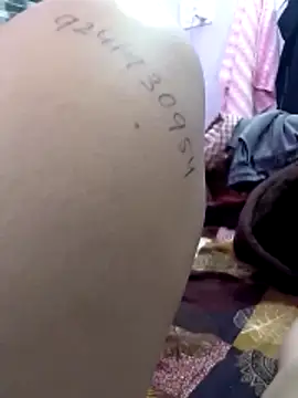 Snapshot of liza-212 chatting on 10/27/25, 04:41 liza-212 online show from 10/27/25, 04:41