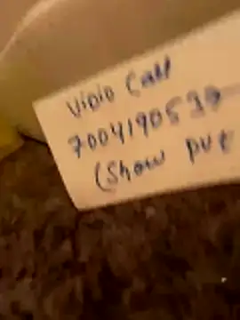 Snapshot of liza-212 chatting on 10/19/25, 12:46 liza-212 online show from 10/19/25, 12:46