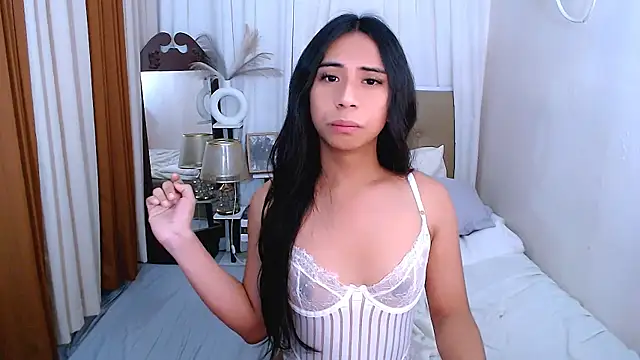 scarlet smith7 online show from 04/07/26, 12:23