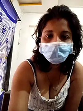 Love Foreverr12 online show from 11/13/25, 08:29