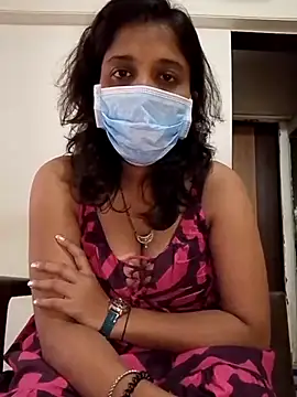 Love Foreverr12 online show from 10/28/25, 06:45