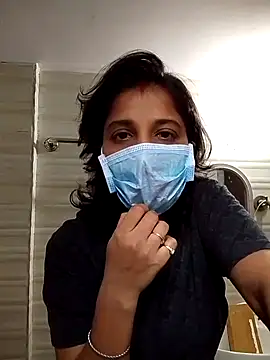 Love Foreverr12 online show from 11/15/25, 11:14