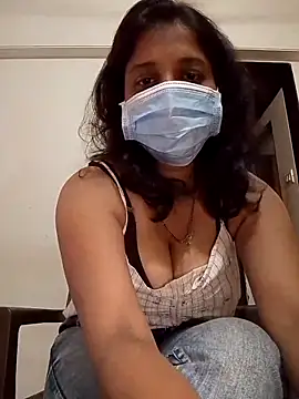 Love Foreverr12 online show from 10/30/25, 06:55