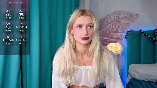 Snapshot of Monica_Leen chatting on 12/05/25, 06:23 Monica Leen online show from 12/05/25, 06:23