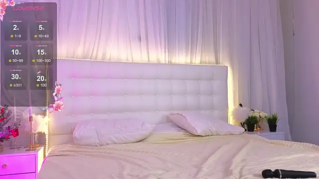 Monica Leen online show from 01/06/26, 06:39