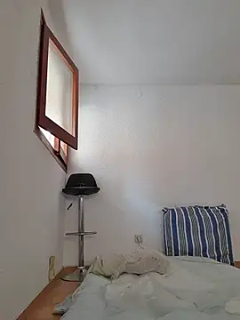 Snapshot of SweetSun69 chatting on 04/02/26, 01:40 SweetSun69 online show from 04/02/26, 01:40