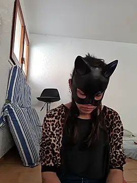 Snapshot of SweetSun69 chatting on 04/06/26, 01:23 SweetSun69 online show from 04/06/26, 01:23