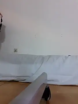 Snapshot of SweetSun69 chatting on 03/30/26, 06:42 SweetSun69 online show from 03/30/26, 06:42