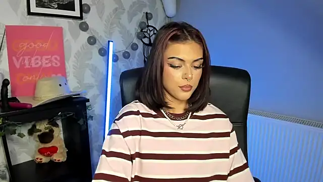 Nova SIN online show from 04/17/26, 07:44