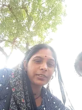 Snapshot of Chanchal_ji chatting on 10/08/25, 04:58 Chanchal ji online show from 10/08/25, 04:58