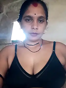 Snapshot of Chanchal_ji chatting on 10/04/25, 11:12 Chanchal ji online show from 10/04/25, 11:12