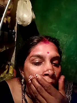 Snapshot of Chanchal_ji chatting on 09/11/25, 05:35 Chanchal ji online show from 09/11/25, 05:35