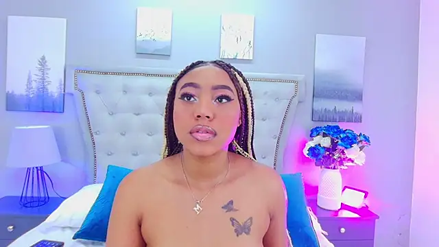 AngelaRoberts online show from 11/03/25, 11:52