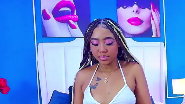 AngelaRoberts online show from 11/03/25, 04:17