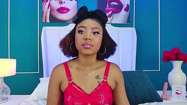 Snapshot of AngelaRoberts chatting on 10/18/25, 04:14 AngelaRoberts online show from 10/18/25, 04:14