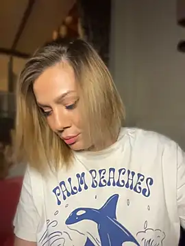 emmasweett11 online show from 07/15/26, 07:54