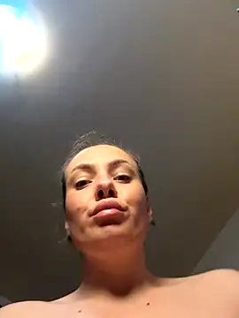 emmasweett11 online show from 10/08/25, 12:39