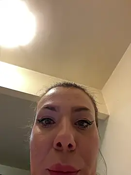 emmasweett11 online show from 03/01/26, 05:57