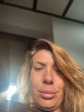 emmasweett11 online show from 07/05/26, 03:55