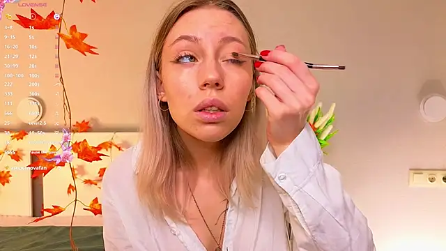 NyxaThorn online show from 11/29/25, 02:39