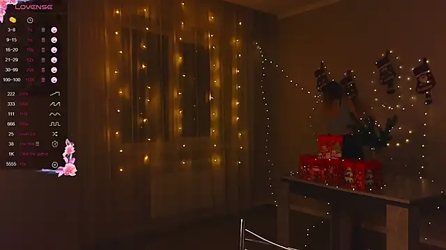 NyxaThorn online show from 12/19/25, 02:41