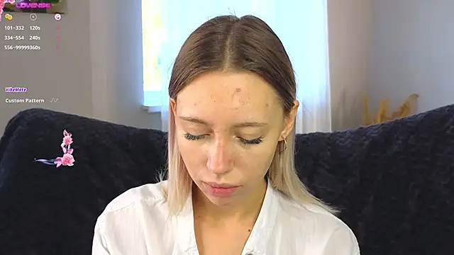 NyxaThorn online show from 09/26/25, 02:35