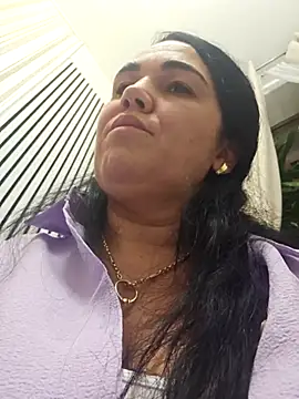 VickyDivinee online show from 09/19/25, 06:01