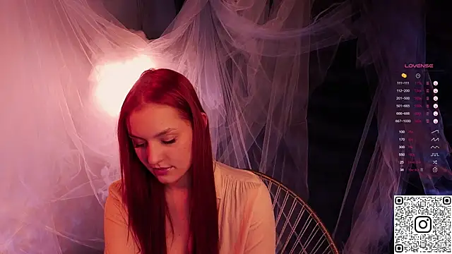 GildedKitten online show from 11/18/25, 07:39