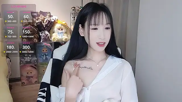 Snapshot of M-OTT_ chatting on 03/07/26, 01:49 M-OTT online show from 03/07/26, 01:49