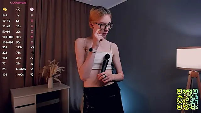 SharylSmalt online show from 09/28/25, 01:01